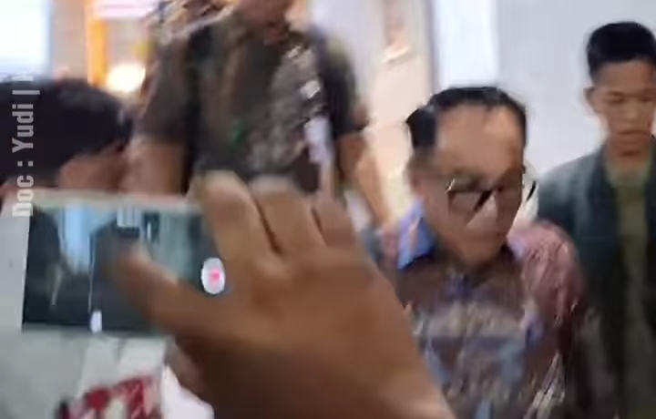 Hutan Jadi Perkebunan, Bupati Waykanan Diperiksa 12 Jam Kejati Lampung