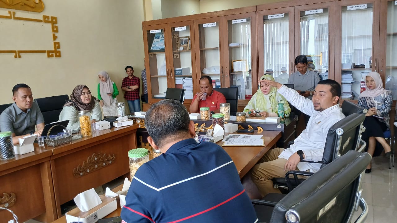 PT TSB Rusak Jalan, Gudang Engkun Tak Punya Izin Lingkungan