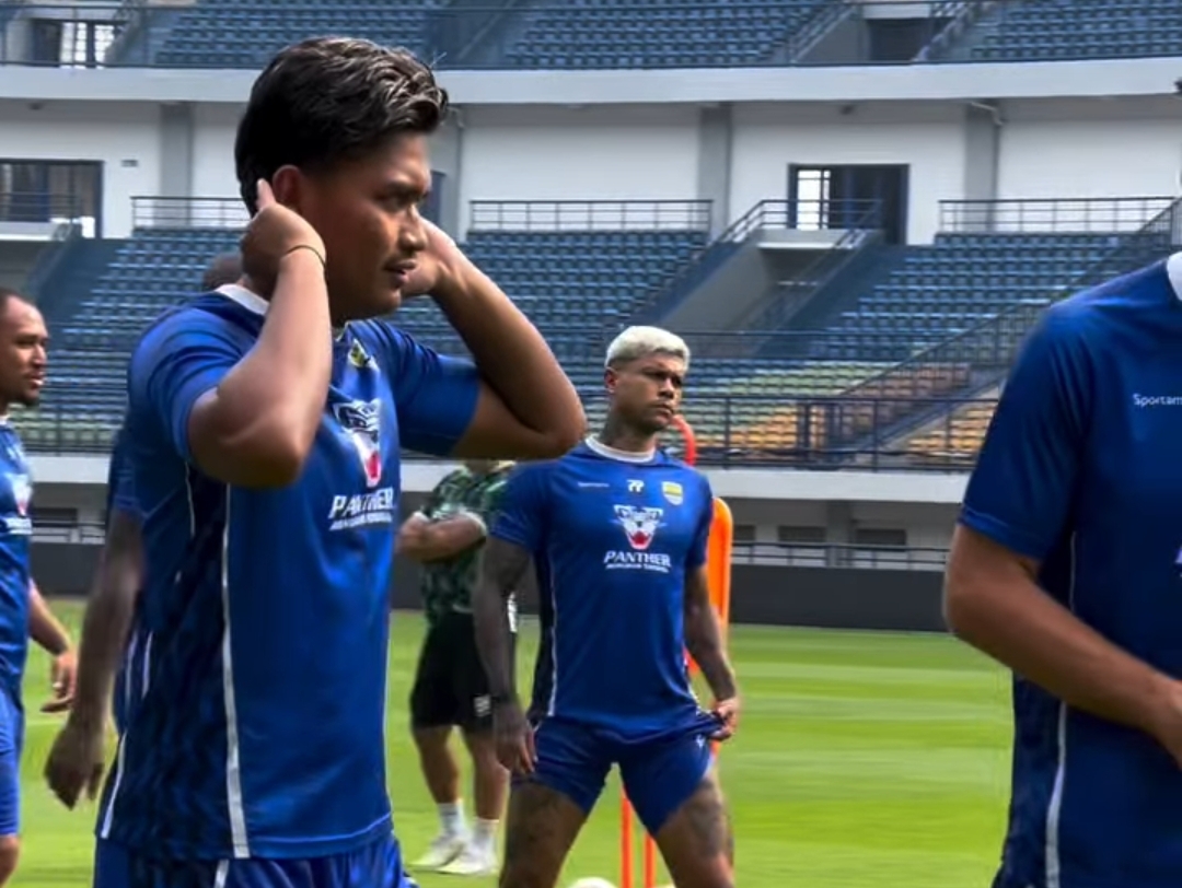 Jalani Sesi Latihan Terakhir Jelang Laga Melawan Dewa United, 2 Pemain Baru Persib Siap Diturunkan? 