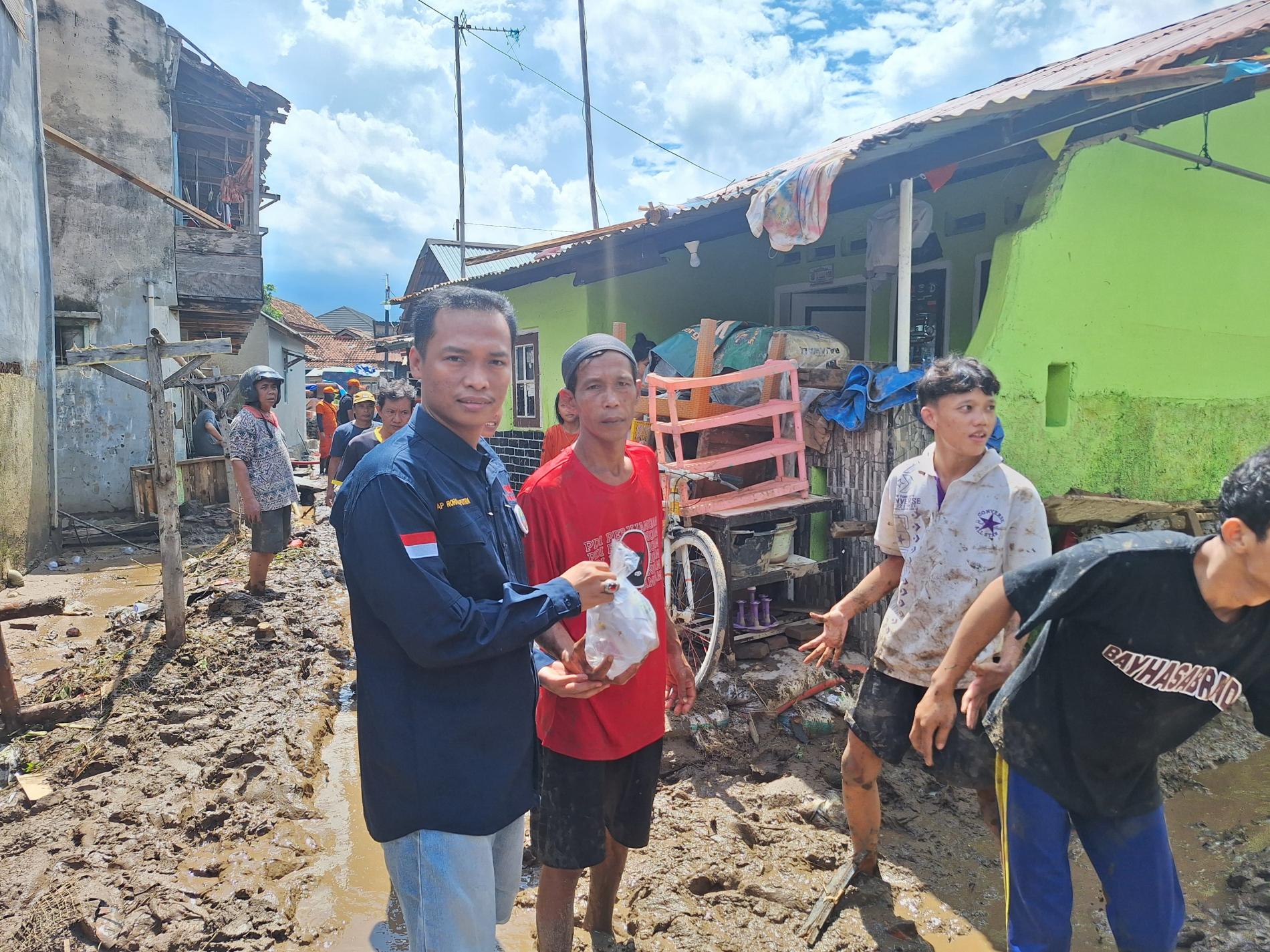 IWO Lampung Gerak Cepat Bantu Warga Korban Banjir