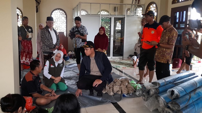 Bupati Dico Ajak Warga Terdampak Banjir Mengungsi di Rumah Dinas