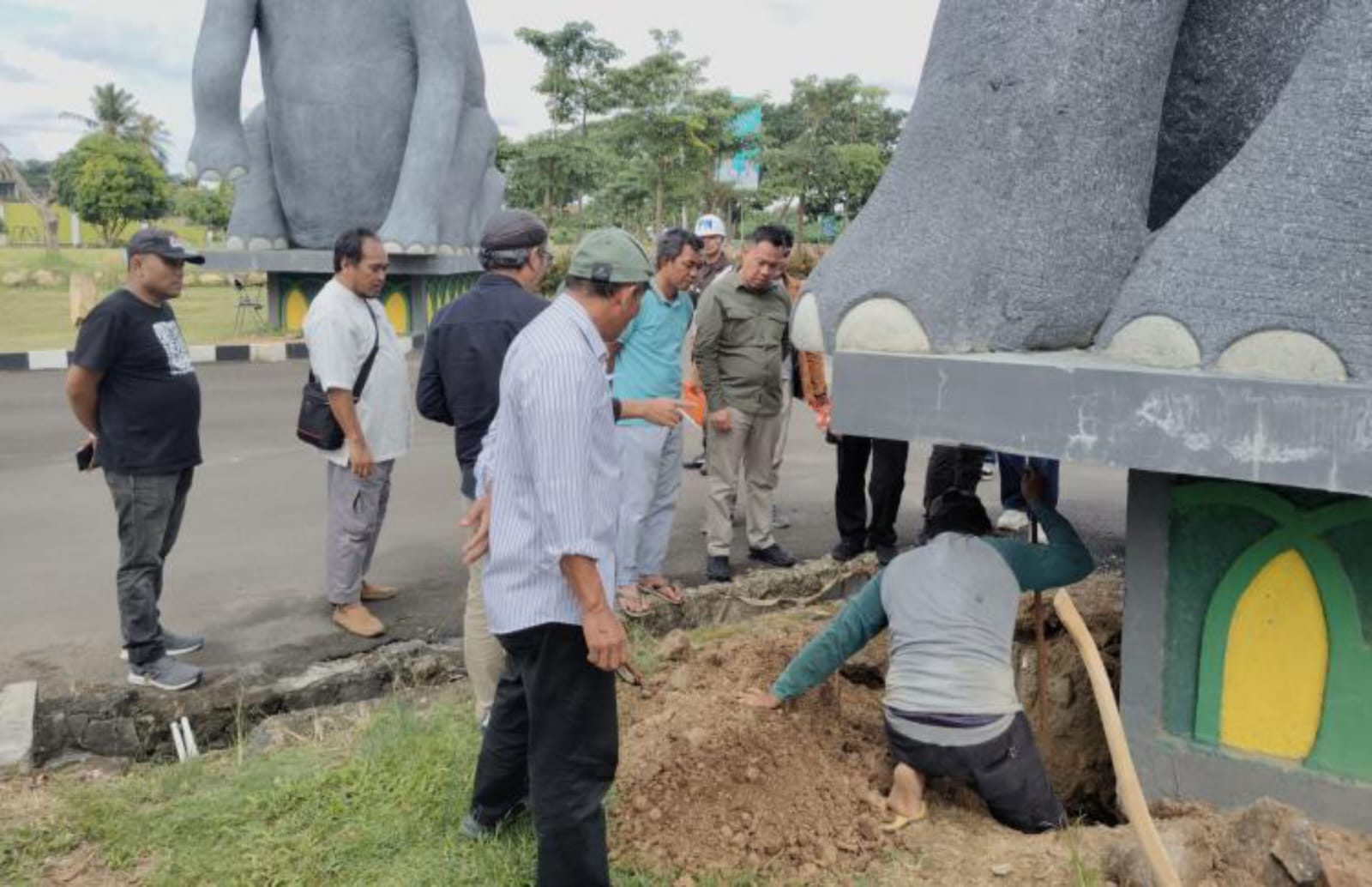 Kejati Periksa Fisik Gerbang Rumdis Pemkab Lamtim
