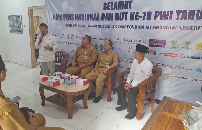 Tasyakuran HPN 2025 Penuh Tamu Istimewa, Pj Gubernur Jateng: Momentum bagi Pers untuk Lebih Profesional