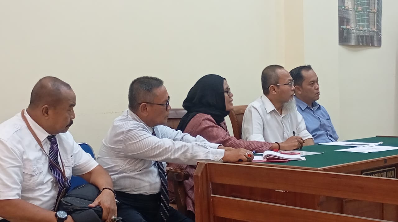 Molor Ketiga Kalinya, Gugatan Warga Atas Pembangunan Tugu Pagoda