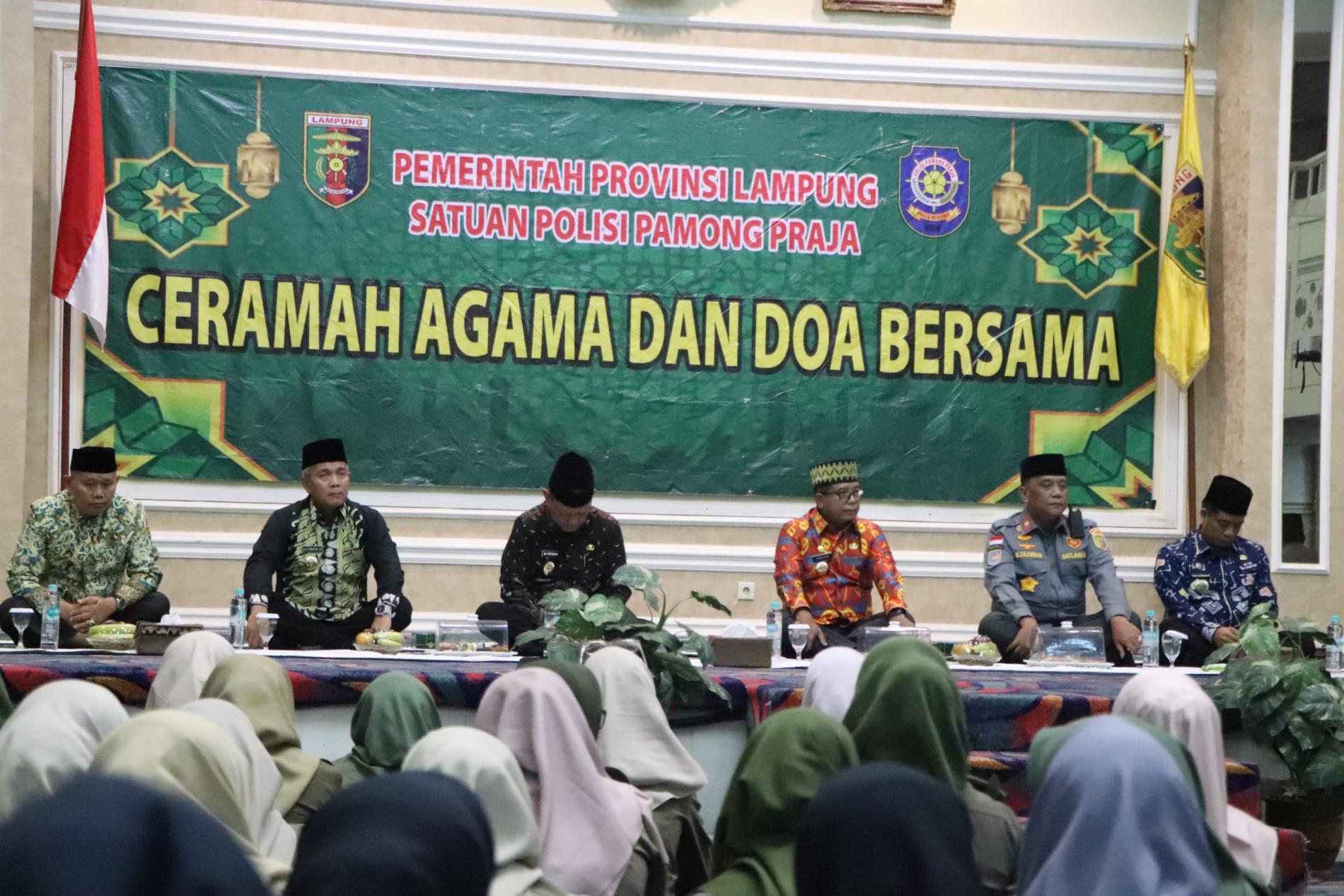 Pj. Gubernur Lampung Hadiri Pembinaan Mental Spiritual Anggota Satuan Polisi Pamong Praja