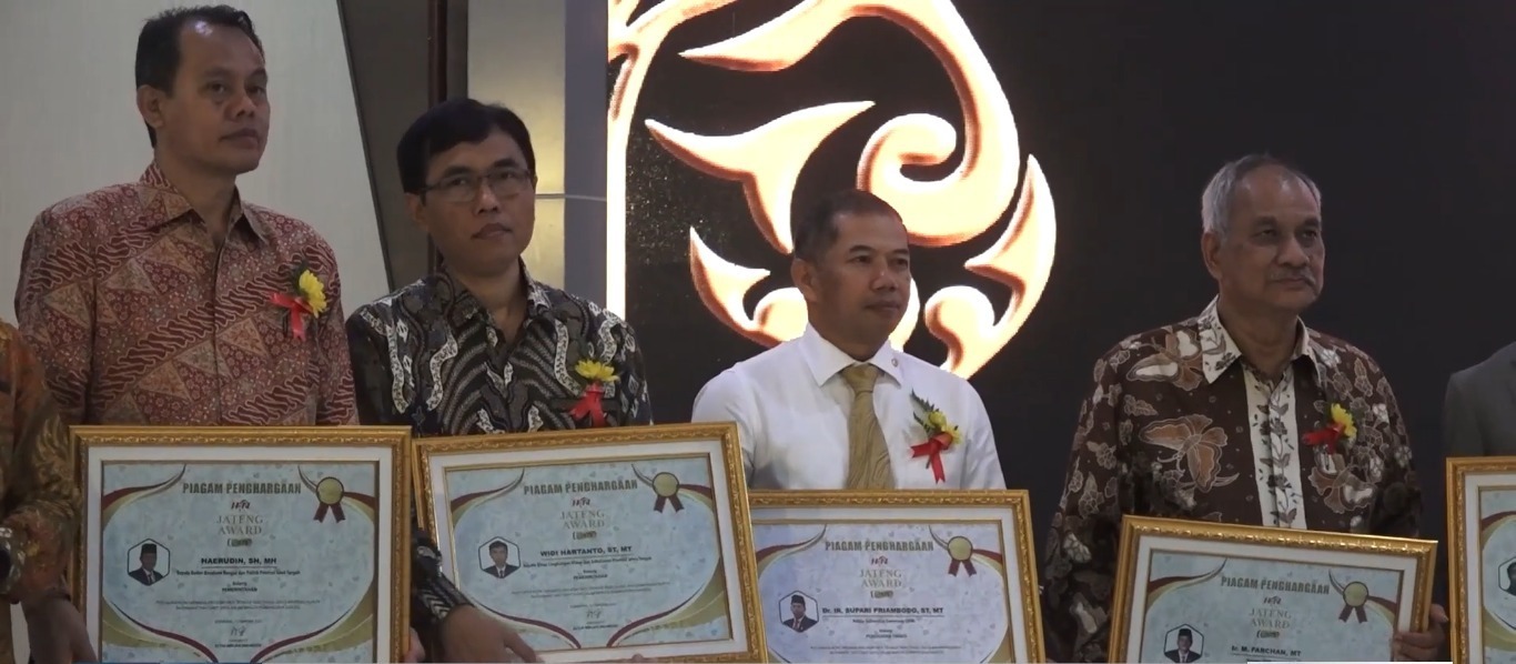 Rektor USM Raih Penghargaan sebagai Tokoh Inspiratif, Supari: Bonus Kerja Keras