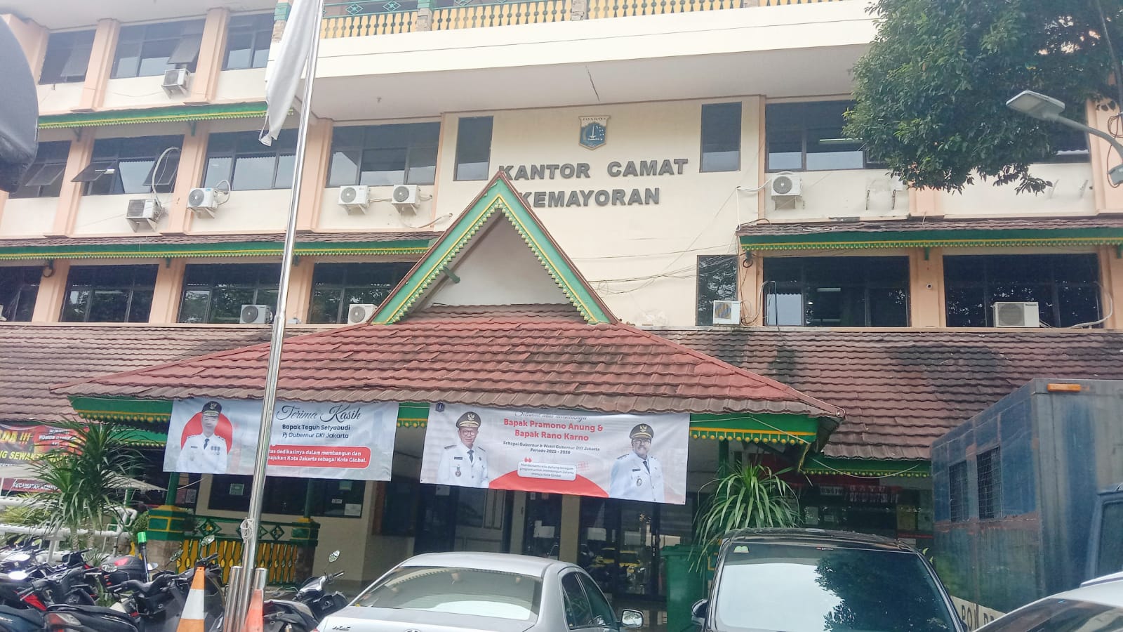Tampak Dalam Foto, Kantor Pelayanan PBG Rumah Tinggal 