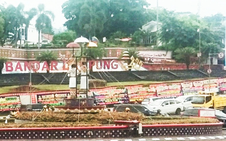 Jakarta Banjir Kepala Daerah, Kota Bandarlampung Banjir Karangan Bunga