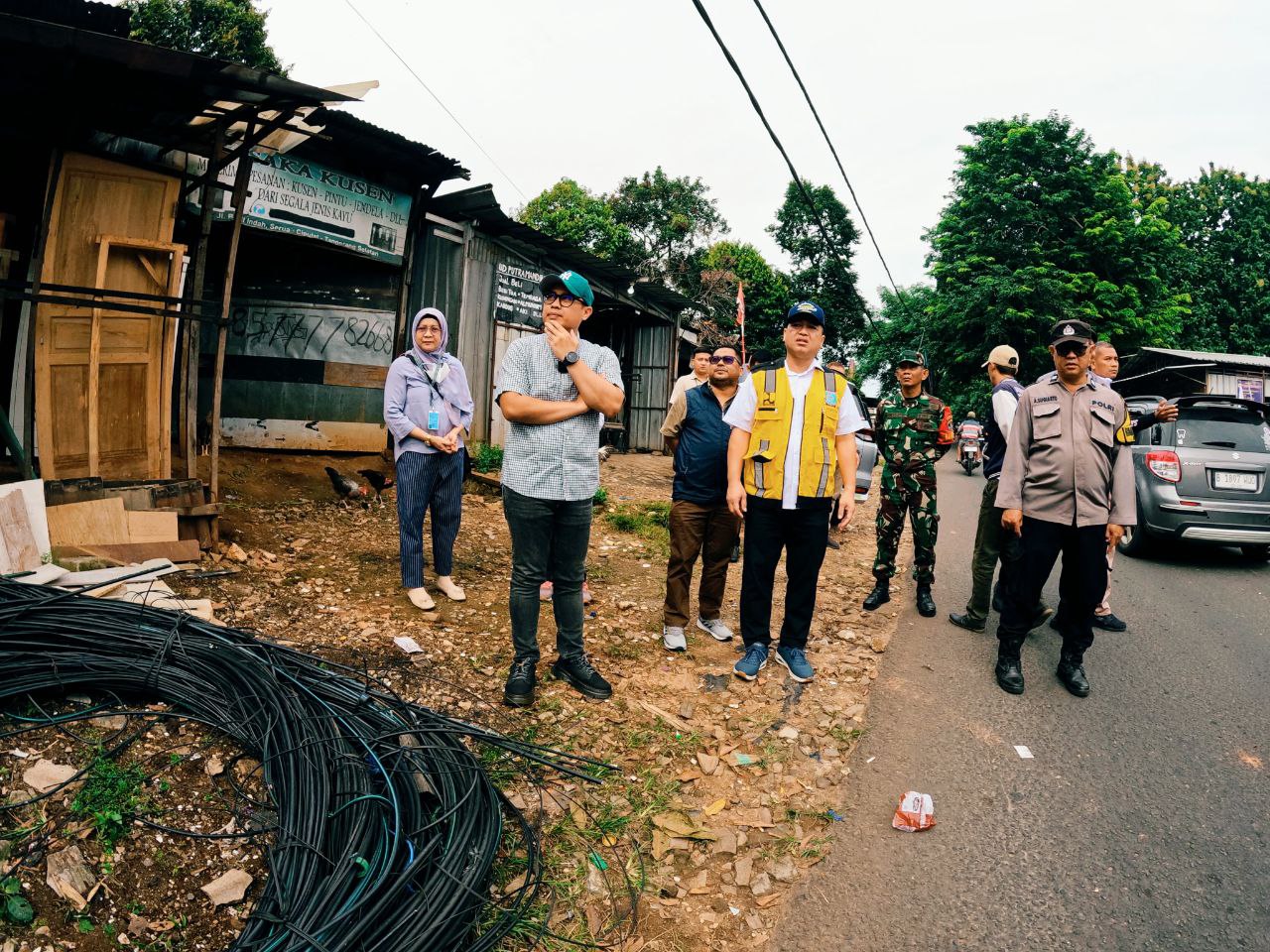 Tinjau Relokasi Kabel ke Bawah Tanah, Pilar: Kalau Masih Bandel, Kita Potong!