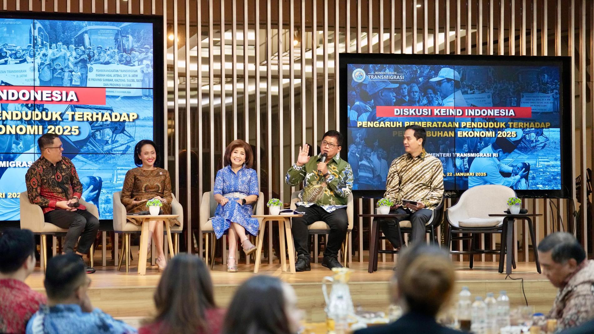 KEIND Gelar Outlook Ekonomi 2025, Wamen Viva Yoga Ajak Pelaku Usaha Investasi di Kawasan Transmigrasi