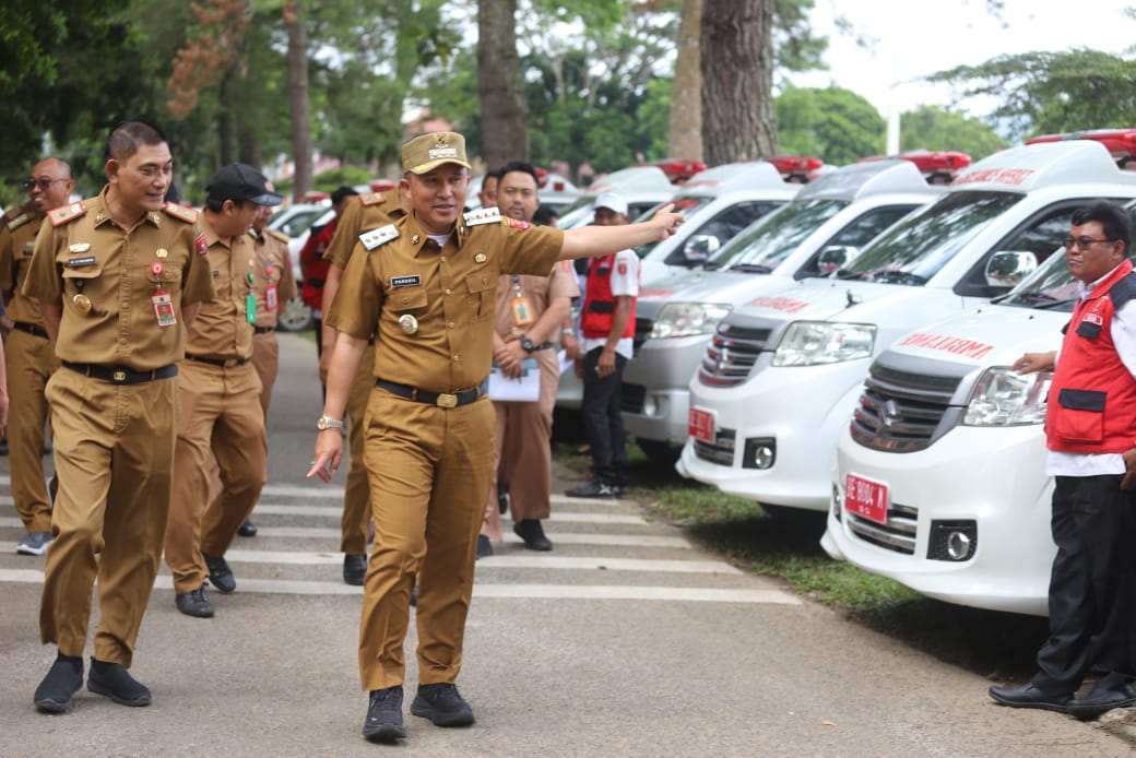 Bupati Lambar Parosil Siapkan Ambulan Jelang Lebaran