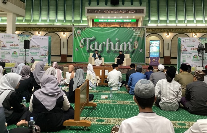Tarhim MAJT: Kiai Muhyiddin Ajak Masyarakat Jauhi LGBT, Pengidap Enggan Sembuh