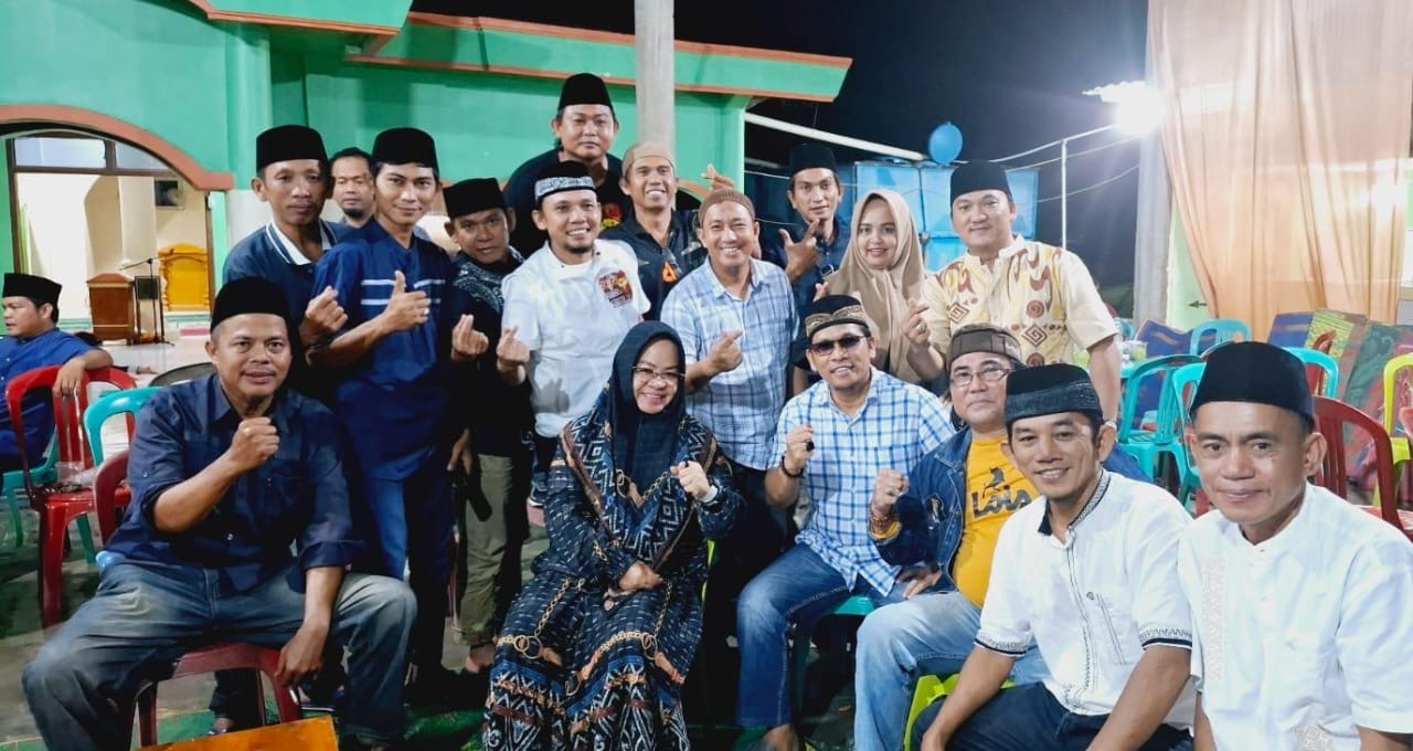 Bupati Elfianah dan Tim Relawan Gelar Reuni Usai Safari Ramadhan