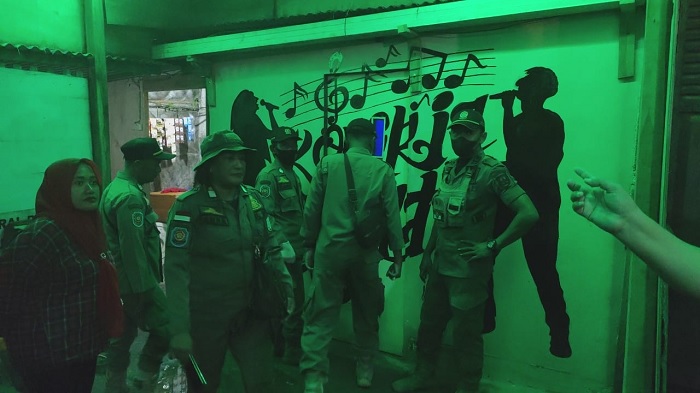 Satpol PP Rembang Gelar Patroli, Sejumlah Karaoke dan Warkop Langgar Jam Operasional