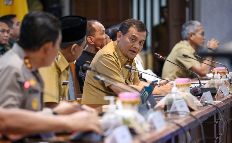 Gubernur Minta Personel TNI/Polri Dibekali Senjata Laras Panjang saat Amankan Lebaran