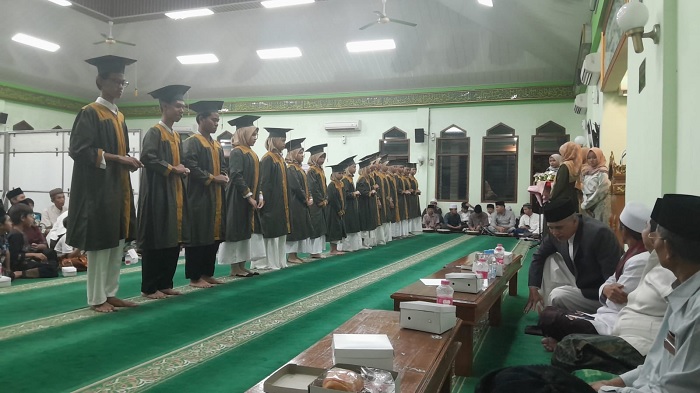 Ratusan Santri Ikuti Pengajian Akbar di Masjid Jami Alqodar Sendangmulyo