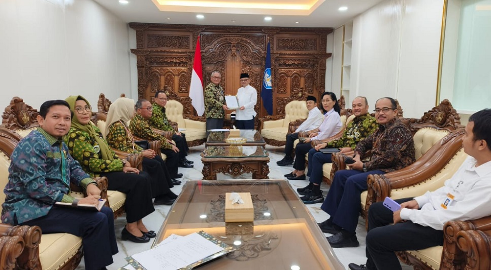 Mendikdasmen Segera Terbitkan SE Pindah Sekolah Jalur Mutasi Bagi Anak Hakim
