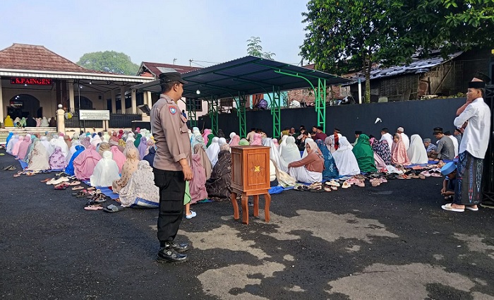 Polres Purbalingga Amankan Shalat Idulfitri Islam Aboge di Desa Onje