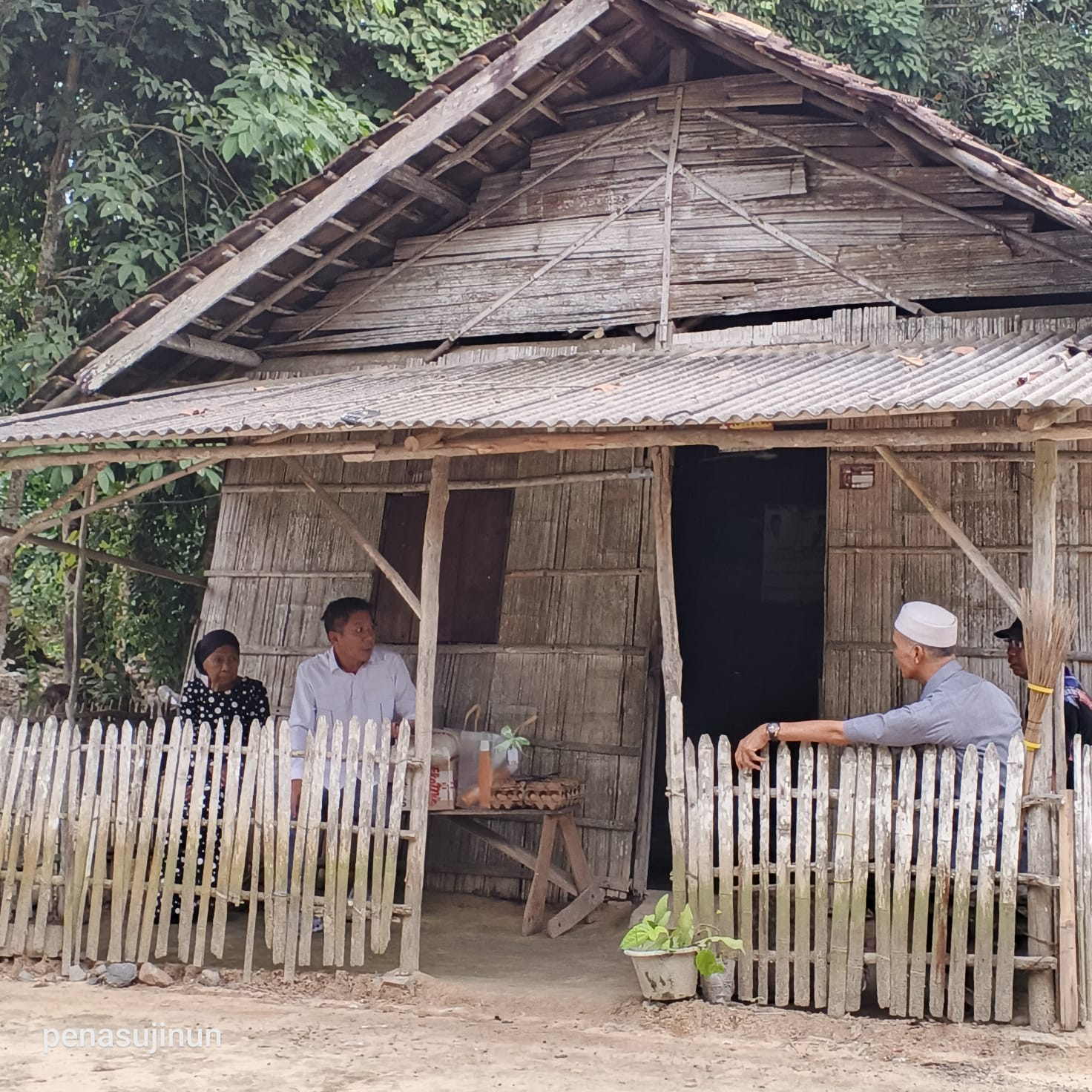 Putra Jaya Umar Mendorong Pemkab Tubaba Segera Renovasi Rumah Minak Ibu
