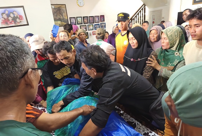 Mandi Laut, Wisatawan Tewas Tenggelam di Perairan Mandalika Jepara