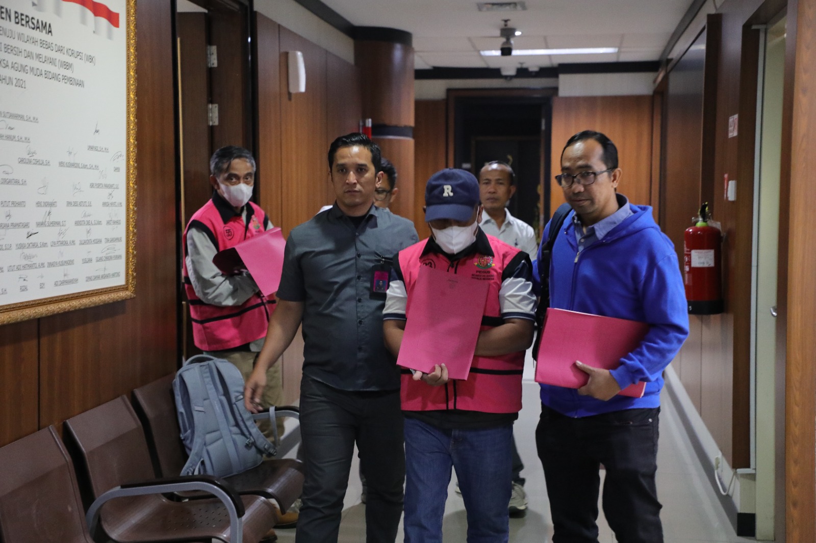 Kejaksaan Agung Tetapkan Tiga Hakim sebagai Tersangka Kasus Suap di PN Jakarta Pusat