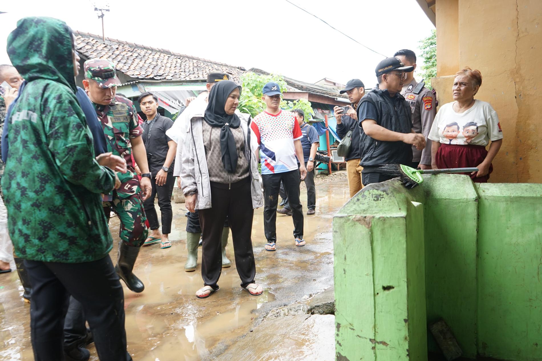 Warga Curhat ke Eva, Tembok Pelindo Panjang Biang Kerok Banjir Telan 3 Korban