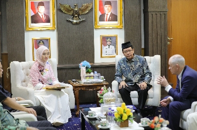 Wagub Jihan Terima Kunjungan Rektor UIN dan Wakil Rektor Bidang Hubungan Internasional Universitas Negeri Tomsk Rusia