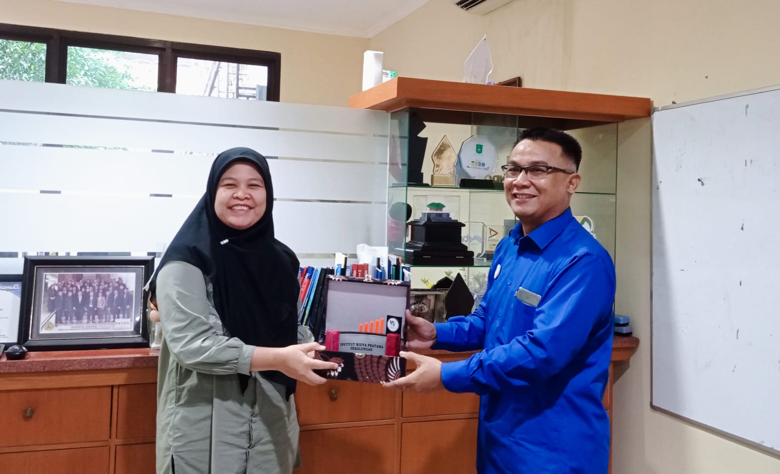 Institut Widya Pratama Pekalongan Bahas Topik Strategis dengan FTIK USM