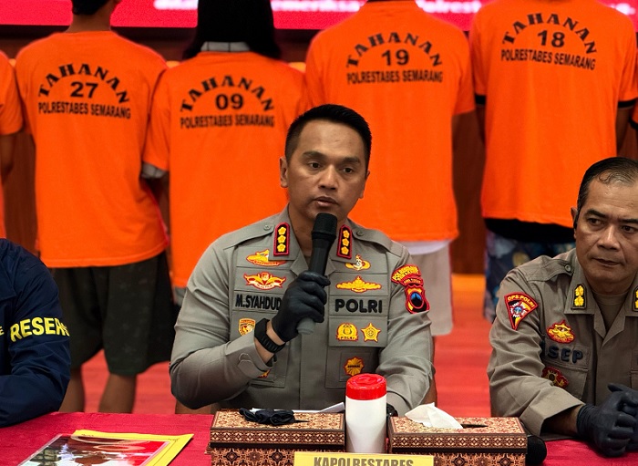 LBH Demak Raya Sayangkan Aksi Buruh Berbuntut Ricuh dan Dukung APH Bertindak Tegas