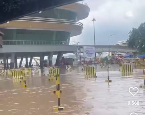 Pelabuhan Bakauheni Banjir Hingga Sebetis Orang Dewasa