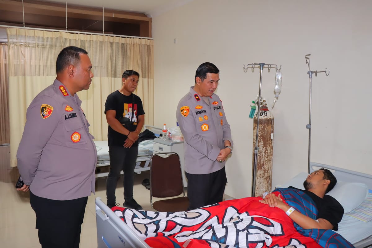 Polisi Kena 11 Jahitan Kepala Akibat Demo Hujan Batu Aliansi Peduli Harga Singkong