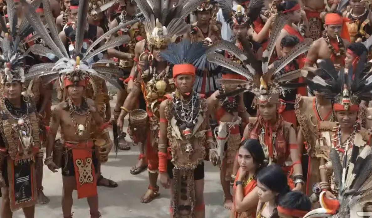 Etnis Dayak 