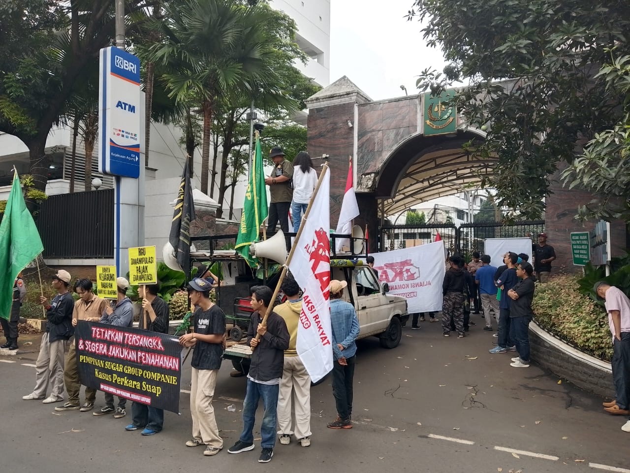 Ke Kejagung, Aliansi Ungkap 4 Dosa SGC dan Tahan Para Petingginya