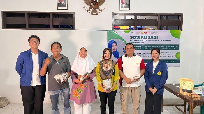 Tim KKN USM Gelar Sosialisasi Pentingnya KB kepada Warga Gayamsari