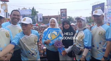 HUT Balam, Siswi SMAN 1 Dapat Rumah, Penjaga Kantin SMAN 4 Dapat Mobil