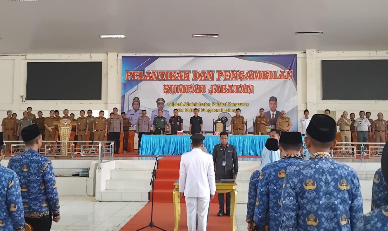 Bupati Elfianah Lantik 161 Pejabat Administrasi, Pengawas dan Fungsional