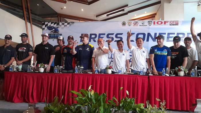 Rider 13 Negara Ikut Bersaing dalam Hiu Selatan International Hard Enduro di Kendal