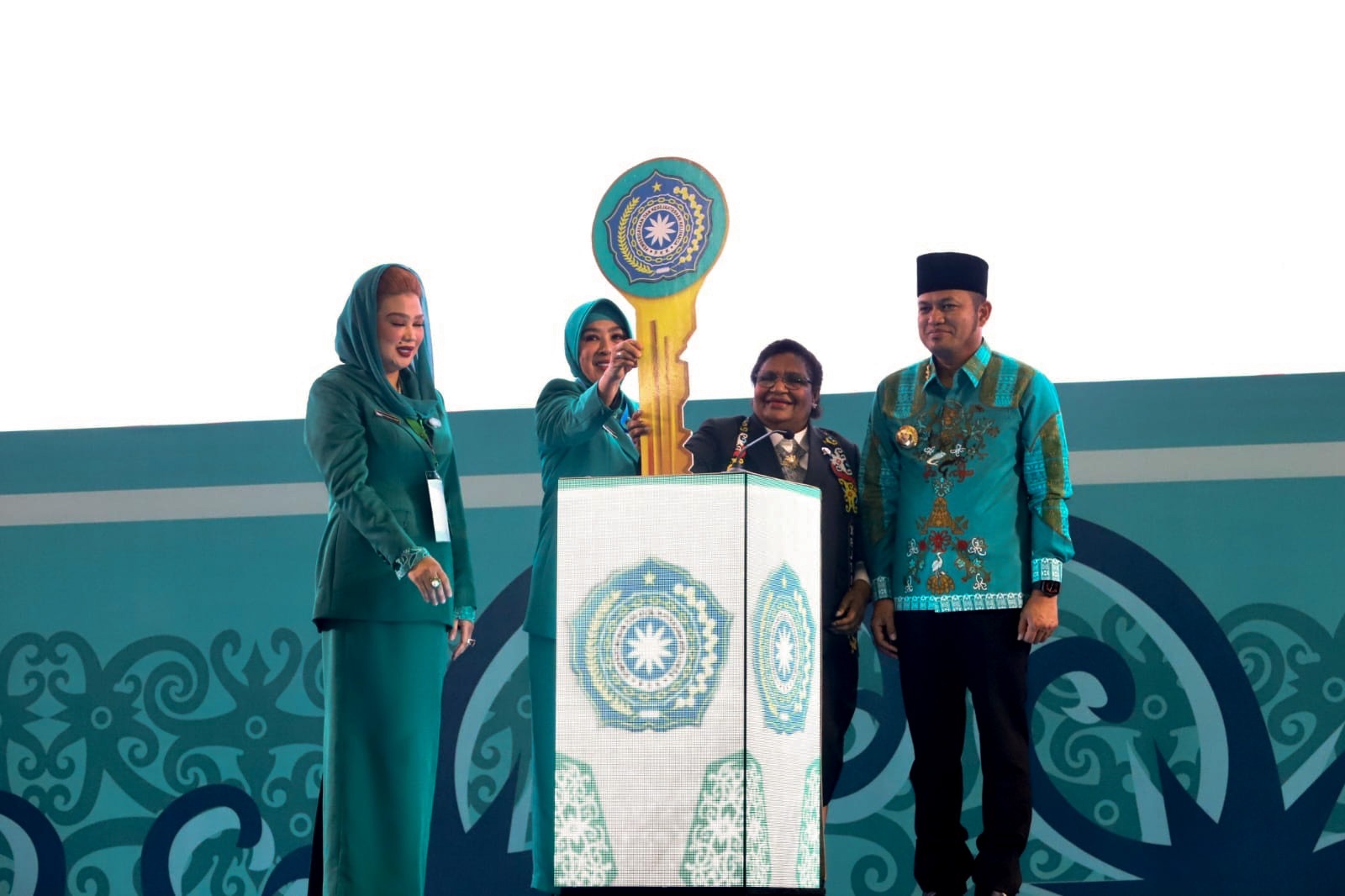 Ketua TP. PKK Provinsi Lampung Ikuti Arahan Ketua TP. PKK Pusat pada Rakernas X PKK