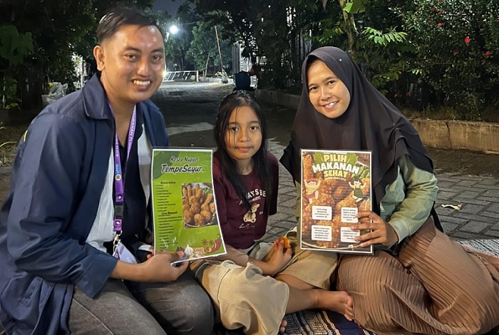 Mahasiswa KKN USM Beri Pelatihan Pembuatan Nugget di Tlogomulyo