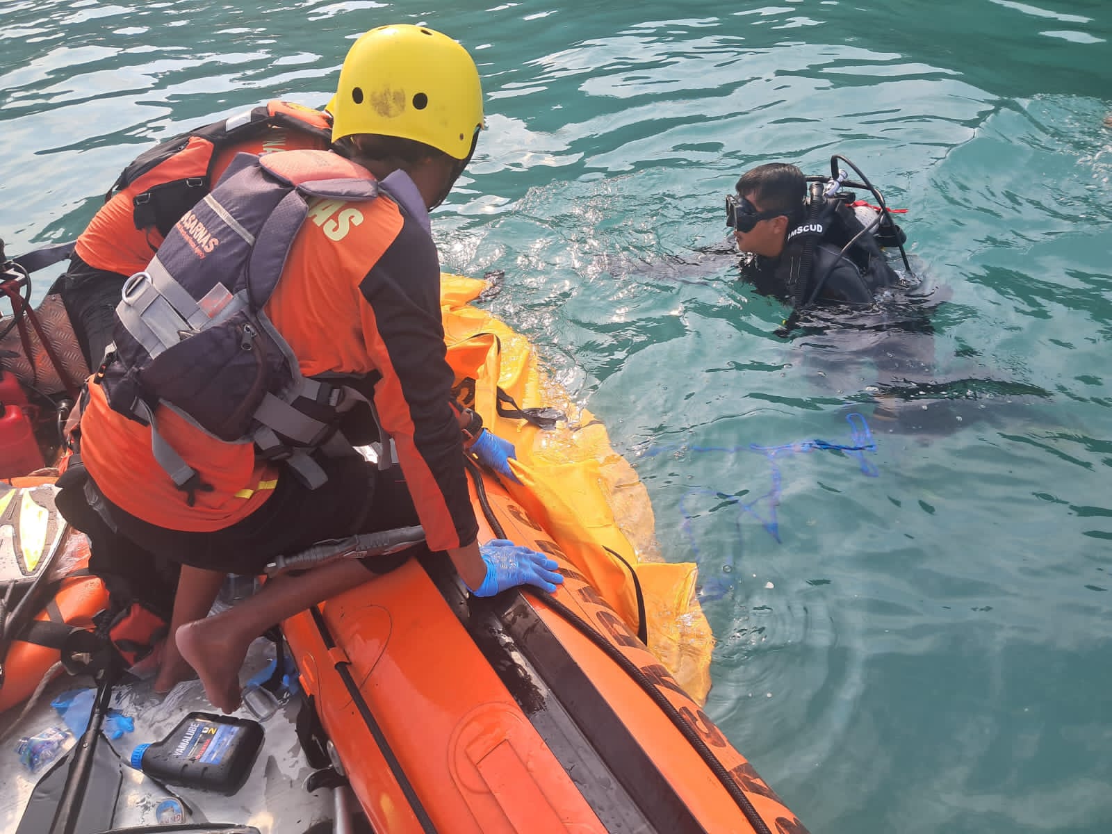 Tim SAR Gabungan Temukan Korban Tenggelam Di Pantai Ketibung
