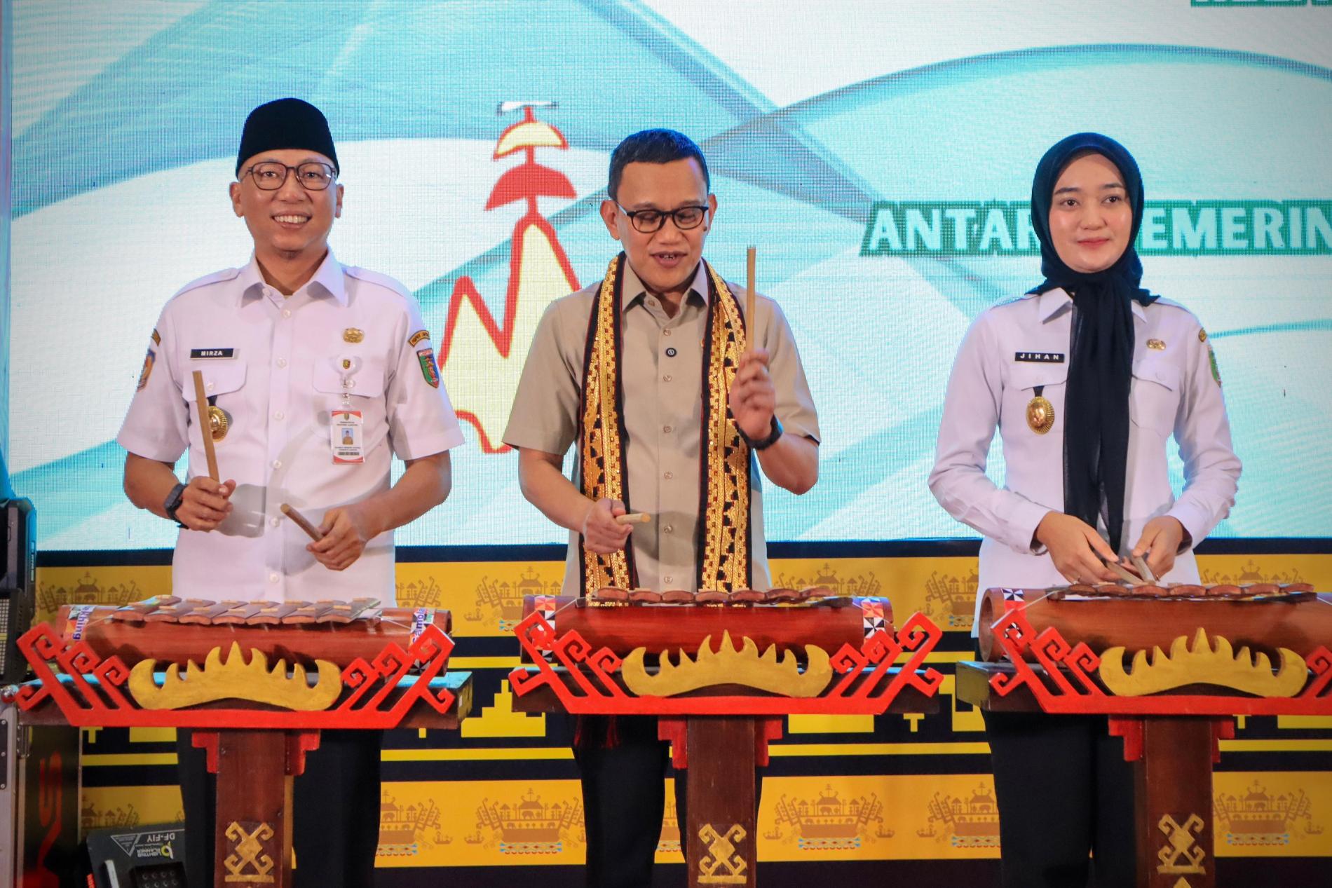 Menteri P2MI: Kelas Migran Vokasi Berawal dari Lampung, Kini Jadi Model Nasional