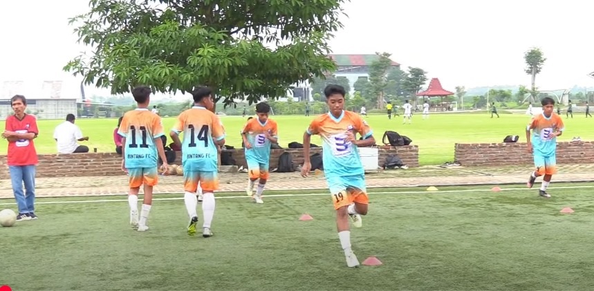 Duel Sengit, Bintang FC Tantang Tuan Rumah Safin FA di 16 Besar Piala Soeratin U-15