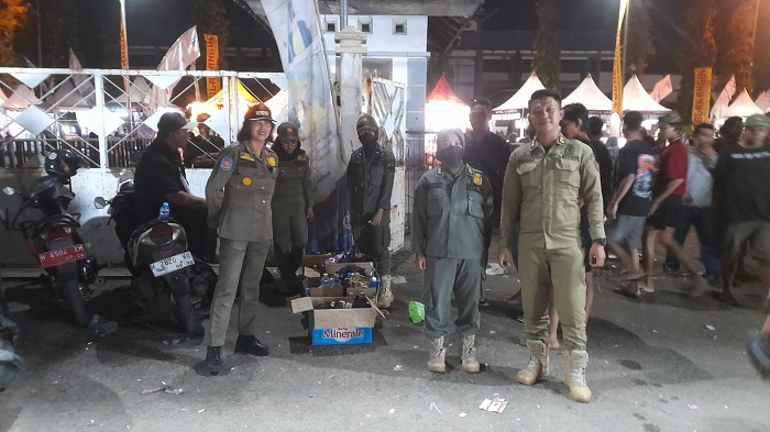 Skrining di Pintu Masuk Kendal Open Fair, Satpol PP Temukan Ratusan Miras
