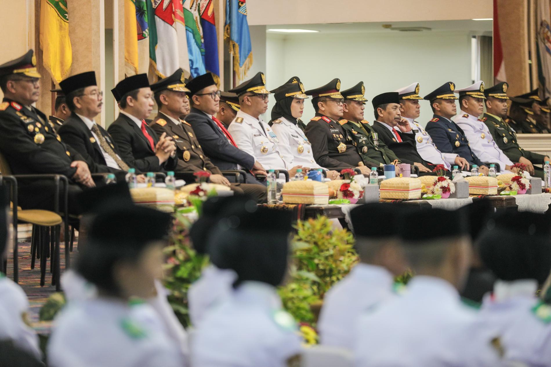 Gubernur Mirza Saksikan Peringatan Detik-Detik Proklamasi Secara Virtual