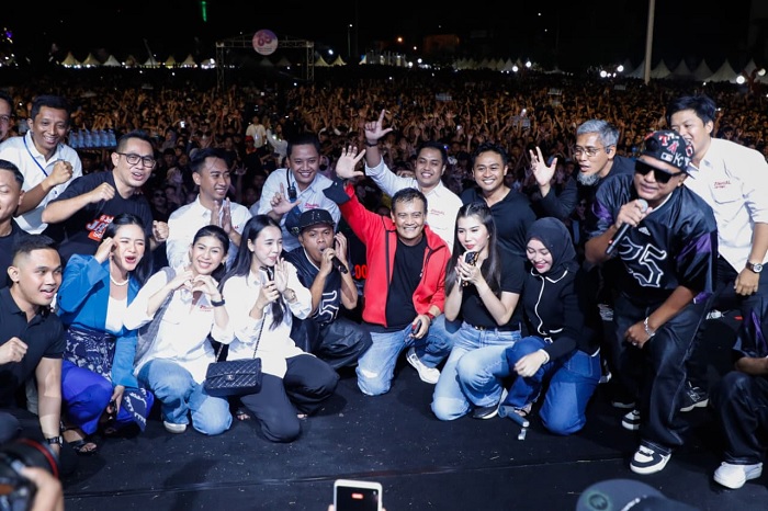 NDX AKA Hibur Ribuan Warga di Hari Jadi Ke-80 Jateng, Gubernur: Momentum Perkuat Kebersamaan