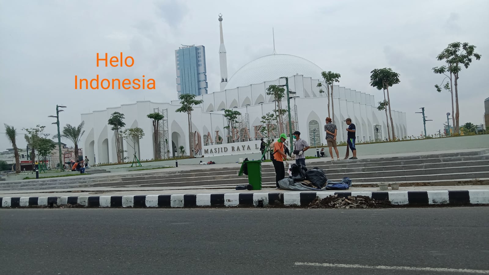 H-1 Diresmikan Menag, Telah Tampak Wajah Putih Bersih Masjid Raya Lampung