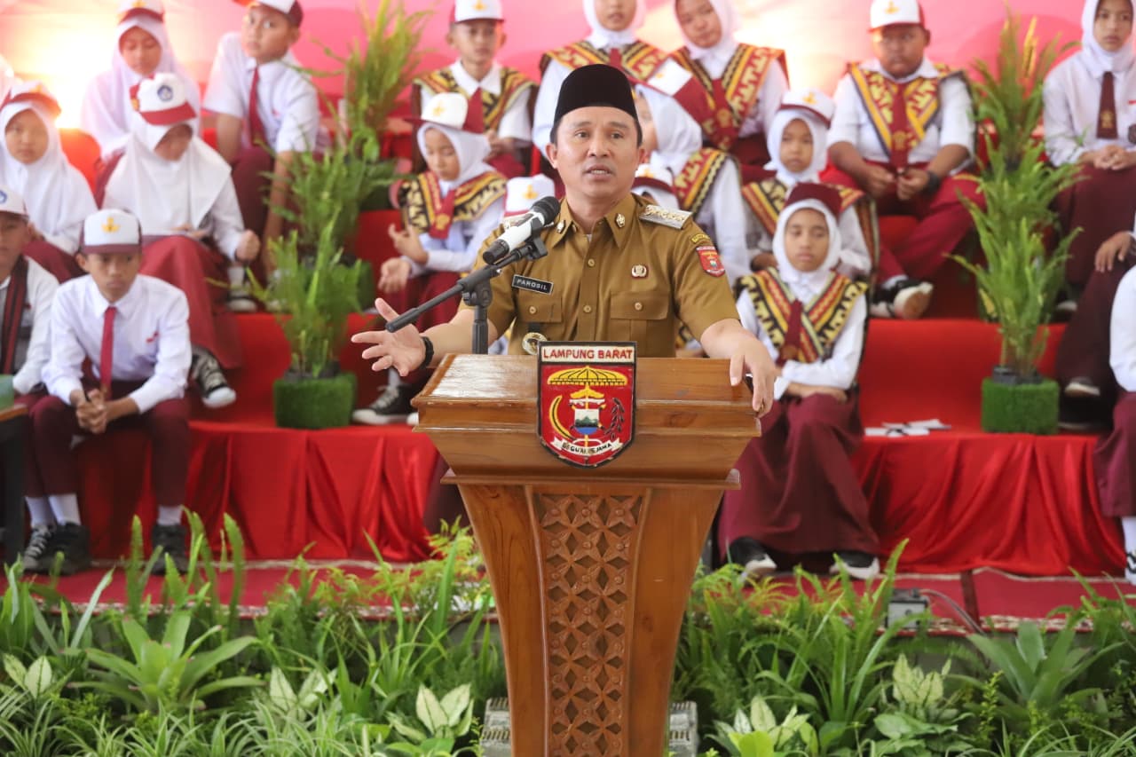 Parosil Sebut LCT Sebagai Tolak Ukur Terhadap Keberhasilan Pendidikan di Lampung Barat