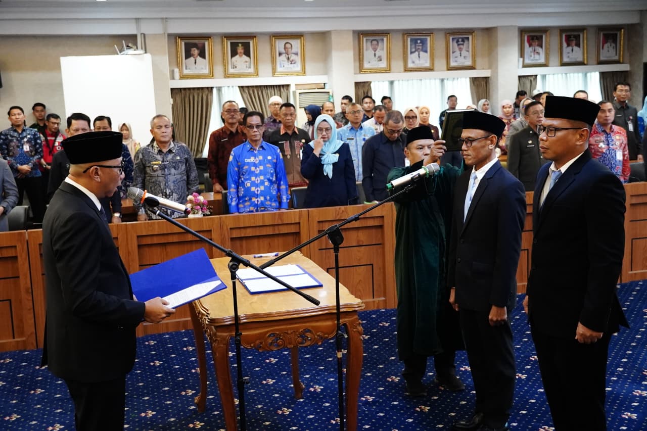 Gubernur Lampung Lantik Dua Pejabat Pimpinan Tinggi Pratama