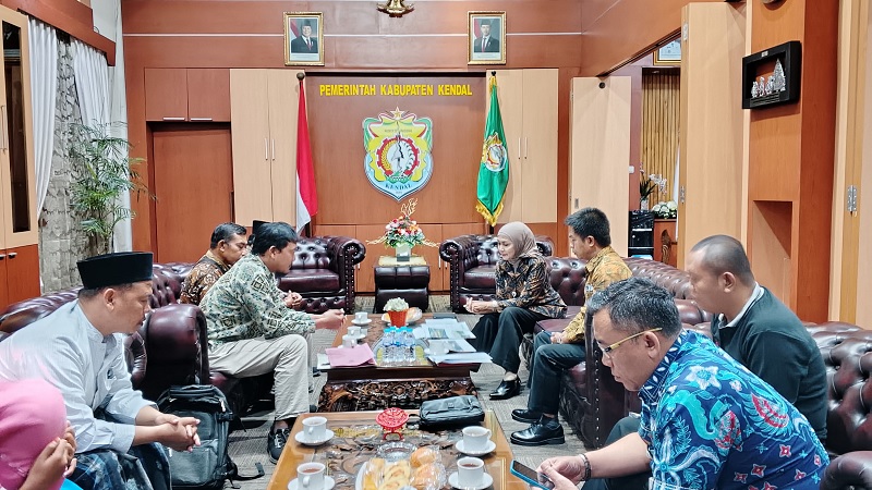 Audiensi dengan Bupati, Petak Kali Bodri Pertanyakan Dana BTT yang Dijanjikan Pemkab Kendal