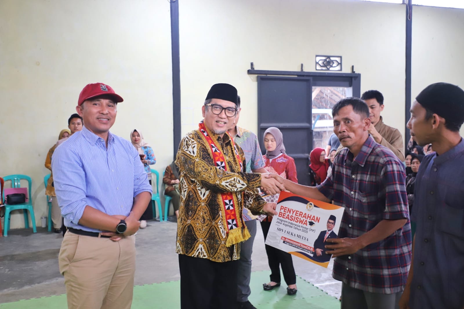 Parosil Sebut Tak Ada Lagi Alasan Anak di Lambar Tidak Mengeyam Pendidikan
